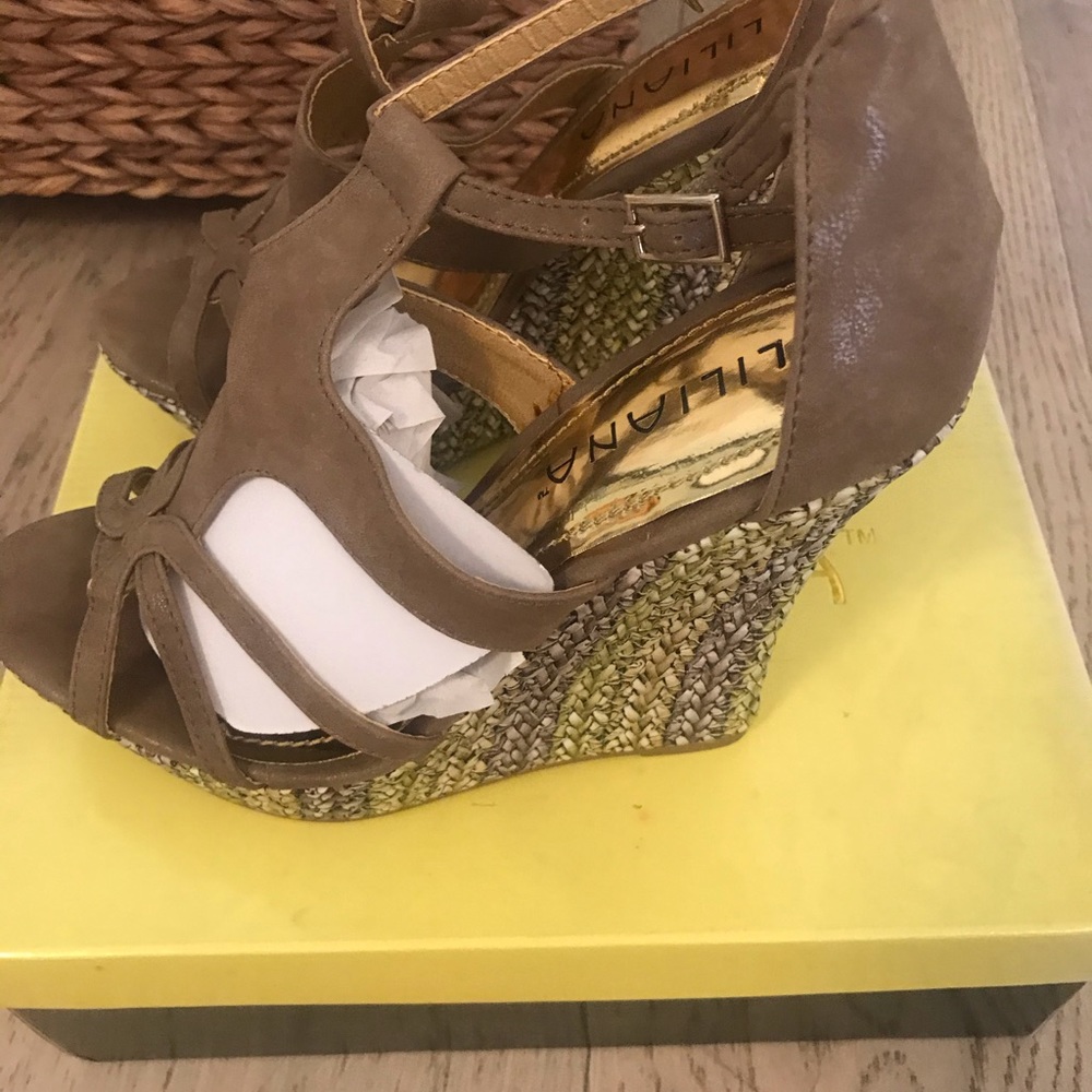 Brand New Cute wedge